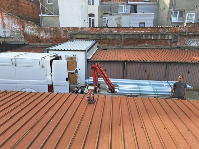 Aankomst vrachtwagen