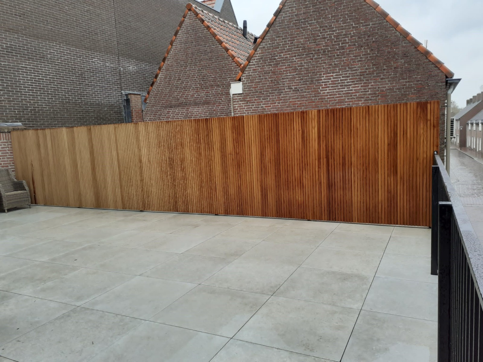 7. BALKONHEK HOUT